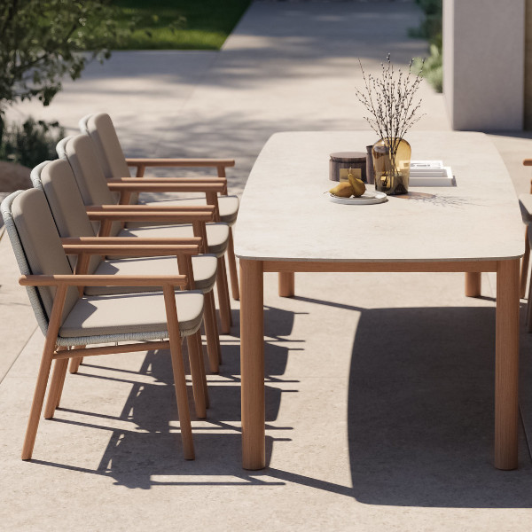 Slider 2 Benoa Dining.jpg